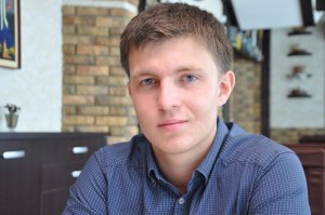 Михаил Петров, куратор Россияне